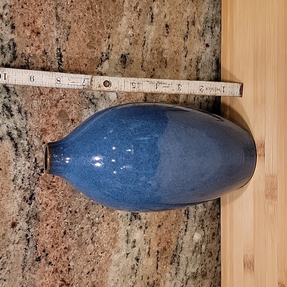 Tall Blue stoneware hand crafted blue vase - Picture 3 of 4